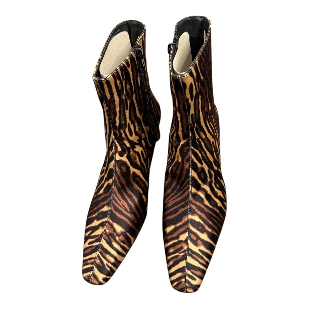 Katy Perry The Wanderering Bootie - Liger Satin Print 7.5 (NIB) - Picture 3 of 10